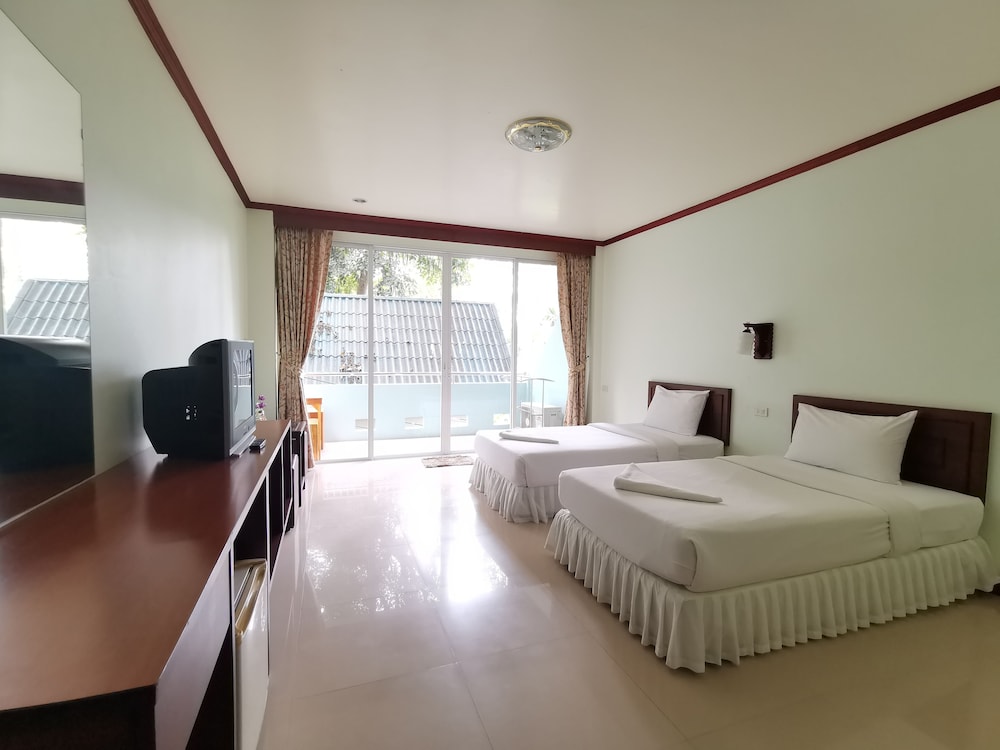 Superior Garden View Floor 2