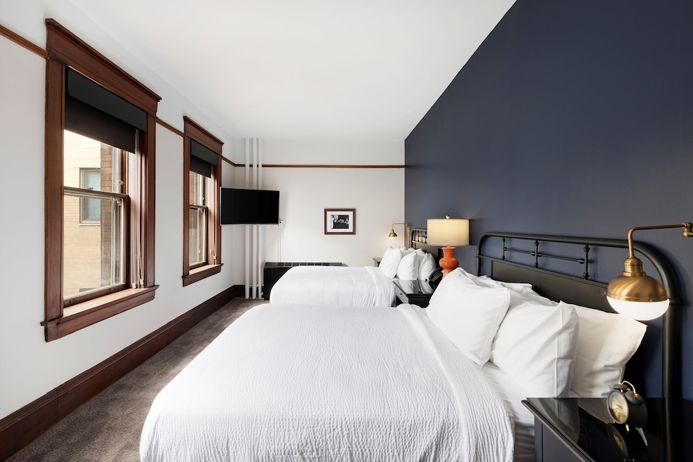 Deluxe Room, 2 Queen Beds