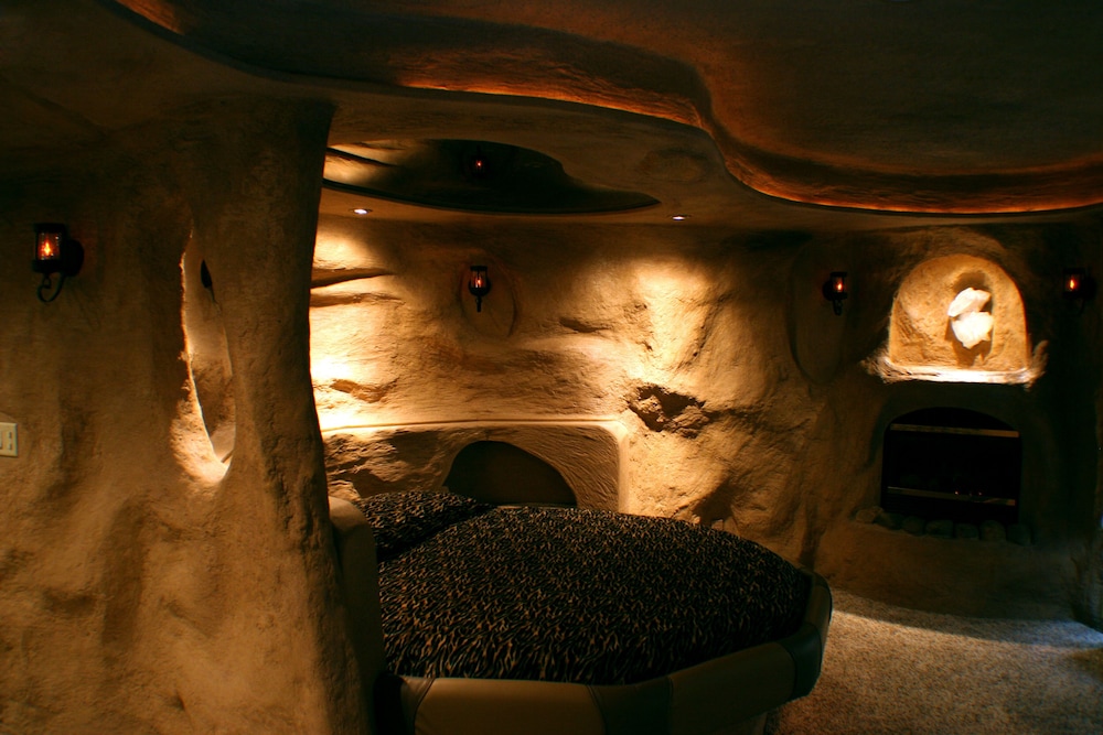 Crystal Cave photo 1