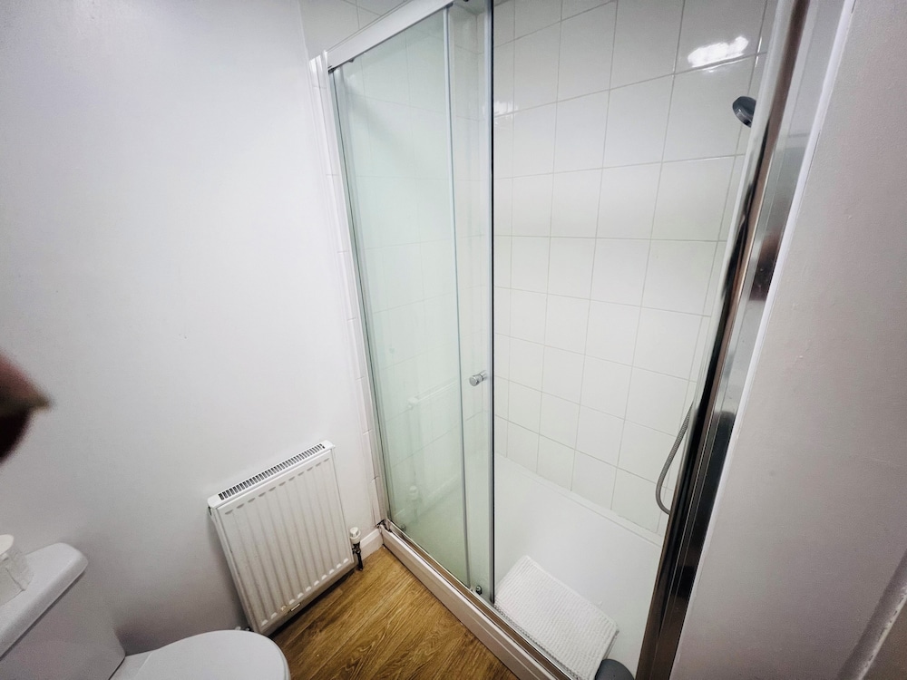 Double Room - Photo 16