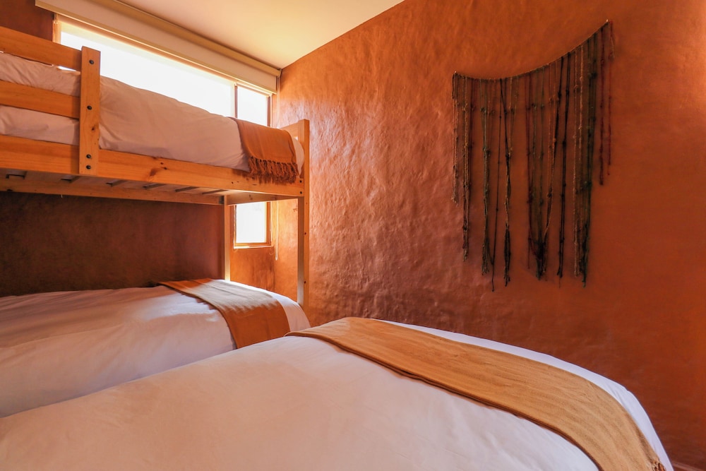House, 2 Bedrooms, Balcony (1) photo 1