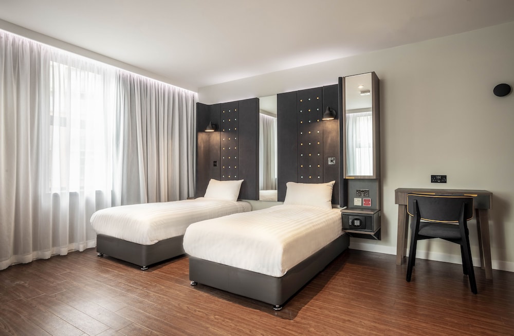 Twin Room, Accessible