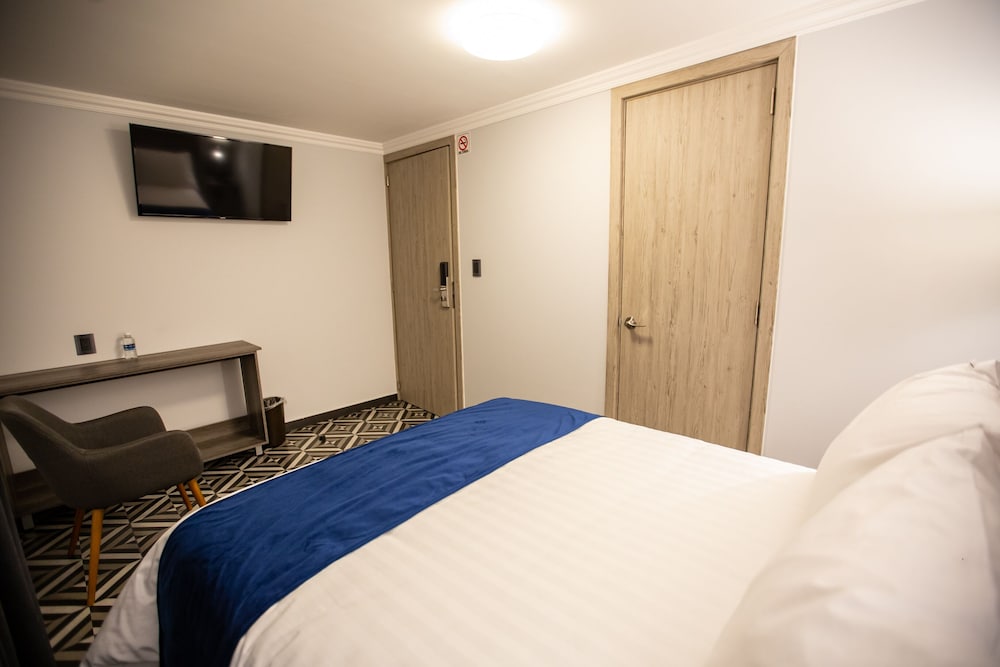 Superior Double Room, Balcony - Photo 14