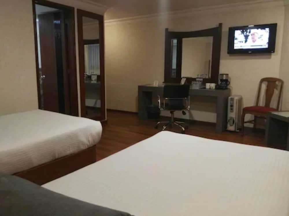 Standard Room, 2 Twin Beds, Non Smoking photo 1