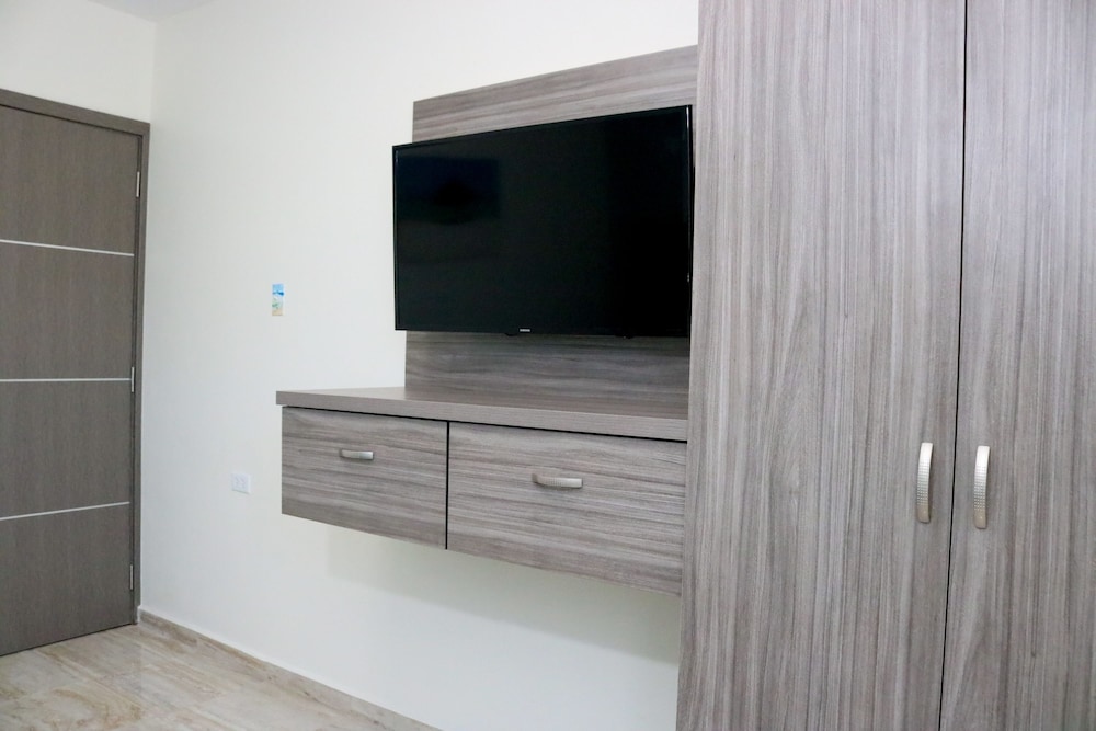 Deluxe Triple Room with kitchen