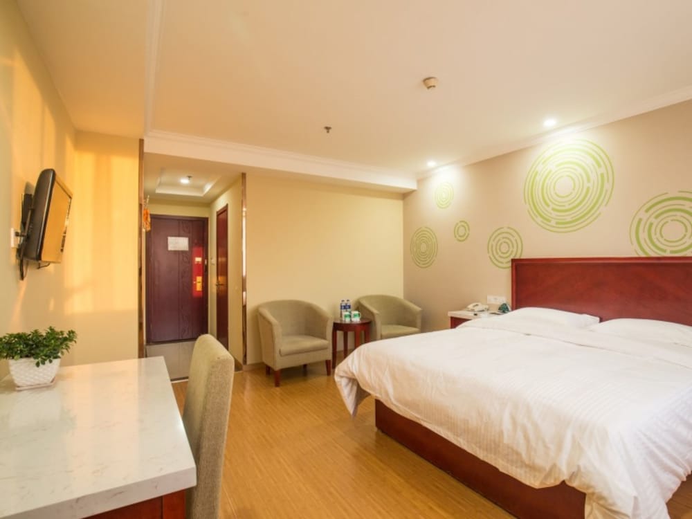 Superior Room, 1 King Bed