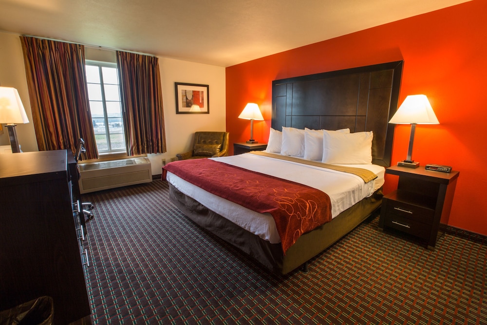 Suite, 1 King Bed, Non Smoking, Jetted Tub
