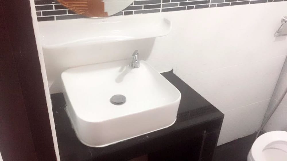 Standard Triple Room With Air Condition photo 3
