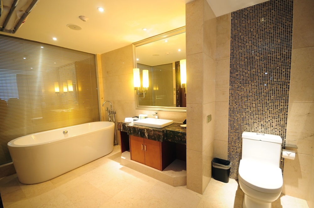 Executive Suite photo 2