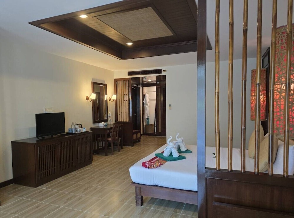 Deluxe Pool Access Double Room photo 3