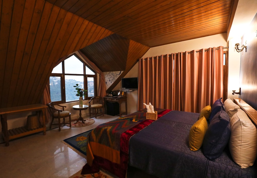 Luxury Suite