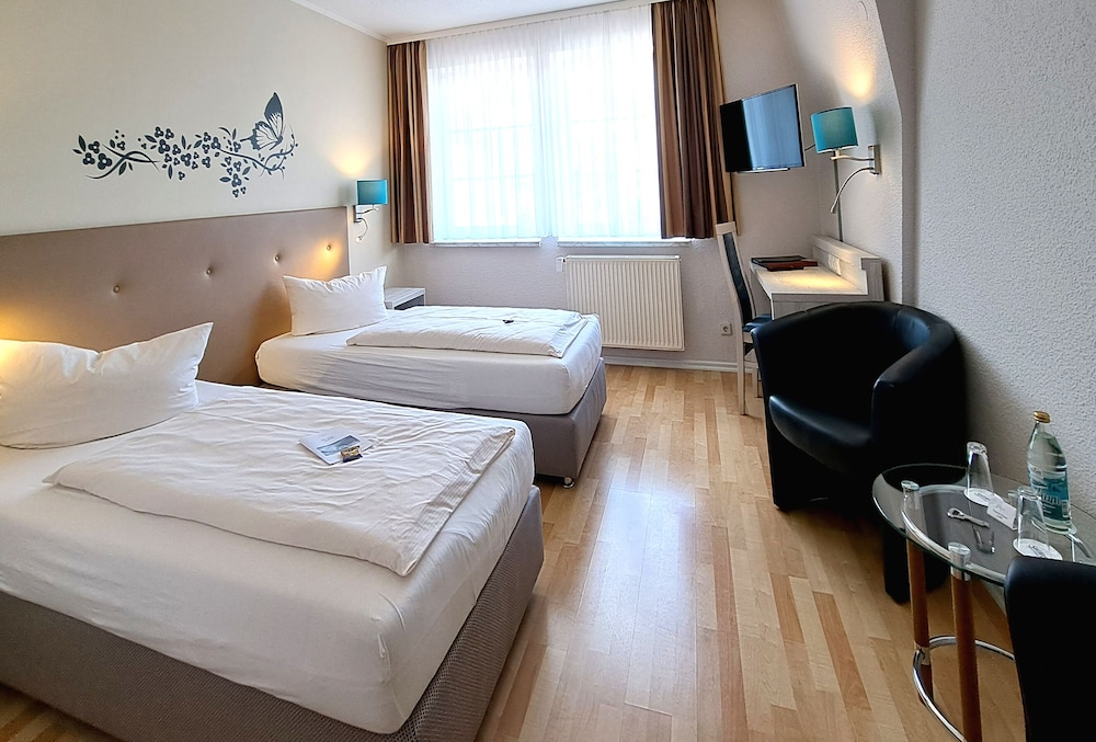 Classic Double or Twin Room photo 3