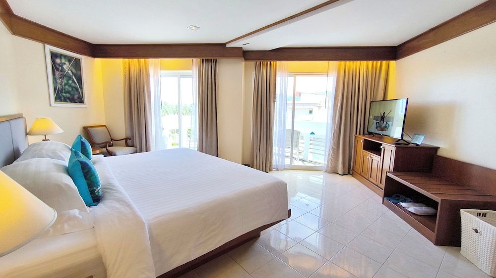 Family Suite, 2 Bedrooms - Photo 3