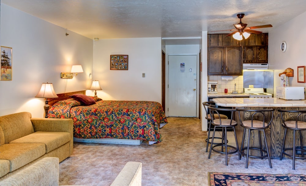 Condo, 1 Bedroom photo 1