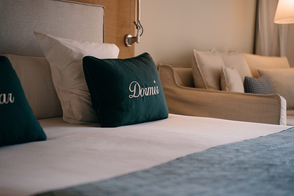 Deluxe Triple Room, Terrace, Golf View