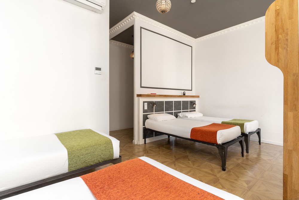 Standard Quadruple Room photo 3
