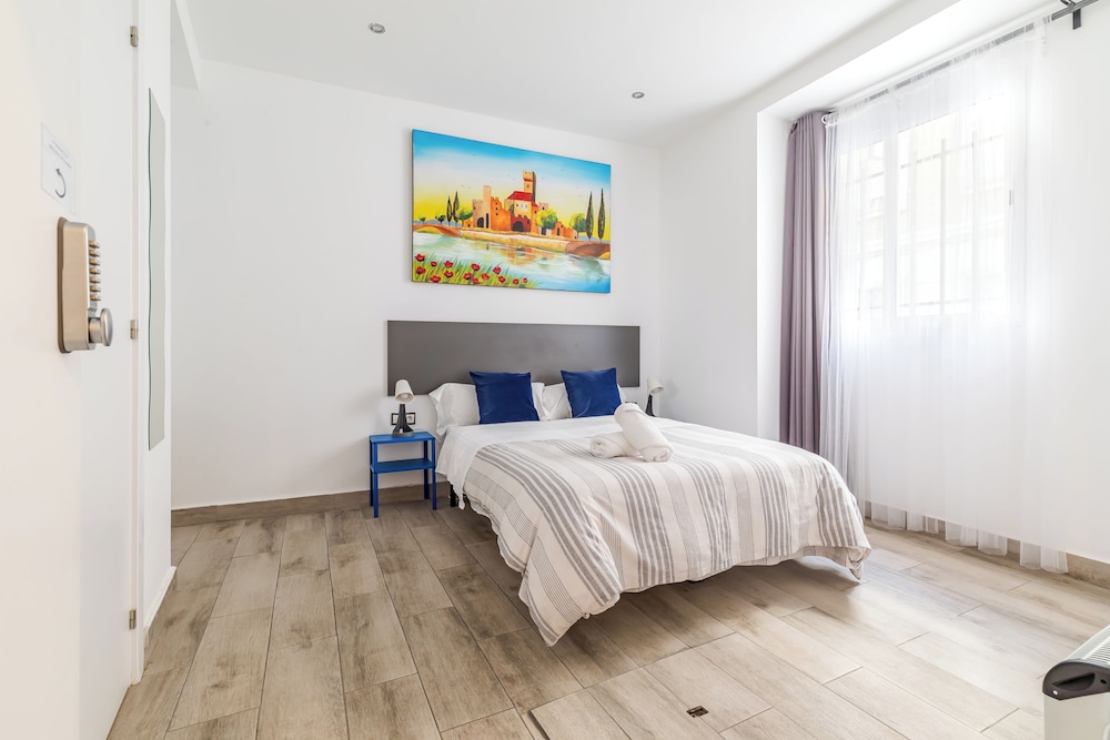Basic Double Room, 1 Double Bed - Photo 16