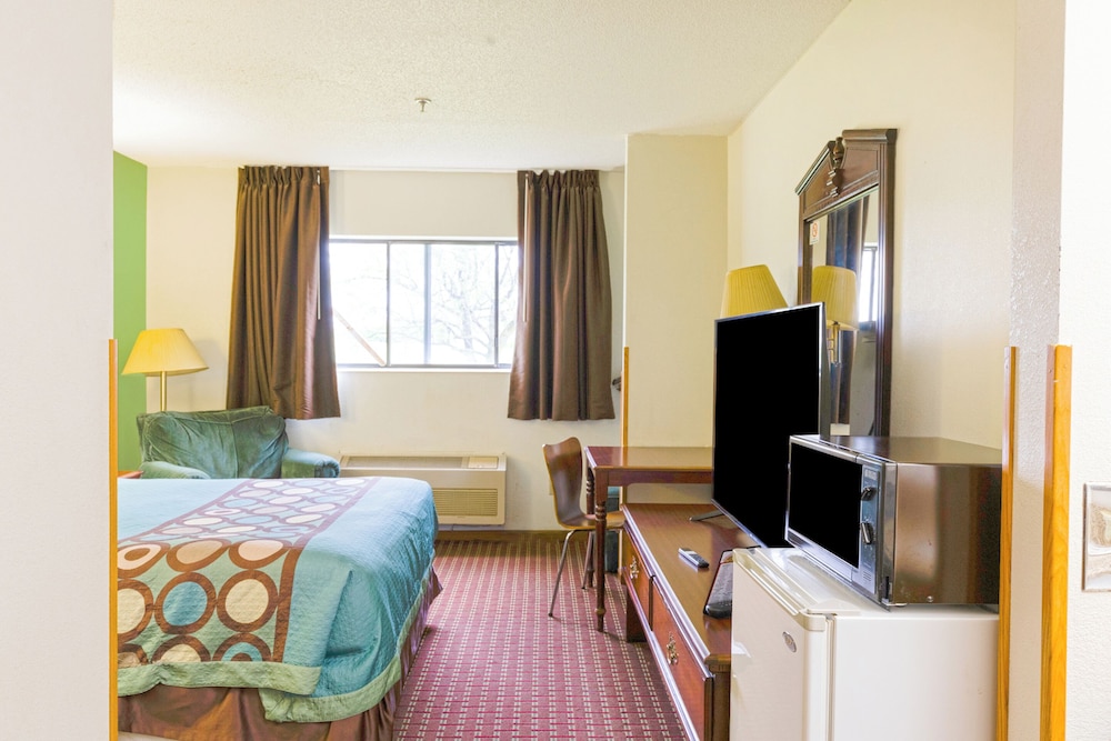 Room, 1 Queen Bed, Accessible, Non Smoking photo 3