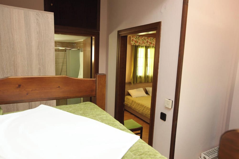 Superior Room, 2 Bedrooms photo 3