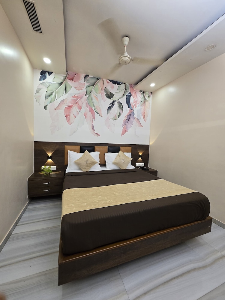 Superior Room, 1 Queen Bed