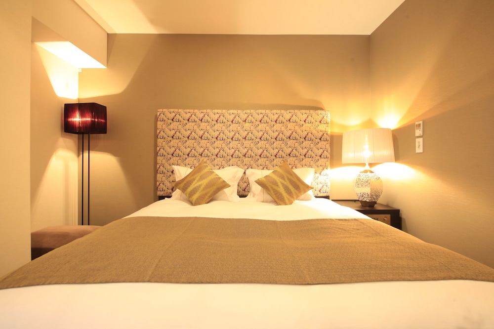 Superior King Room -Non Smoking (1 King Bed) - Extrabed is from 3rd adult - Photo 2