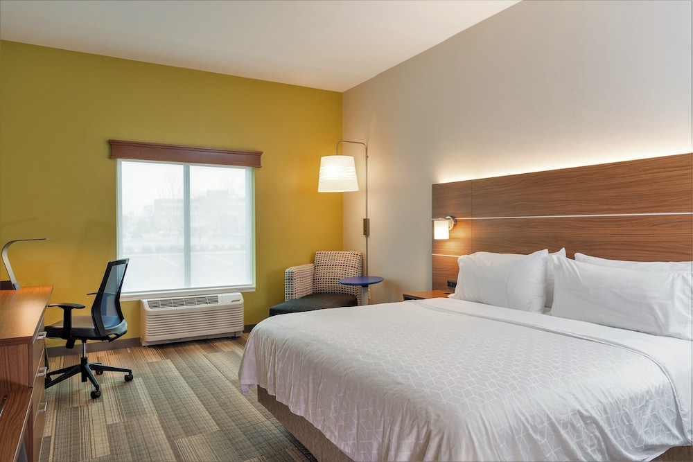 Standard Room, 1 King Bed, Accessible (Communications)