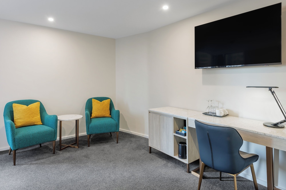 Superior King Room - Photo 4