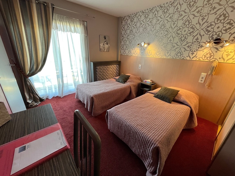 Standard Twin Room photo 1