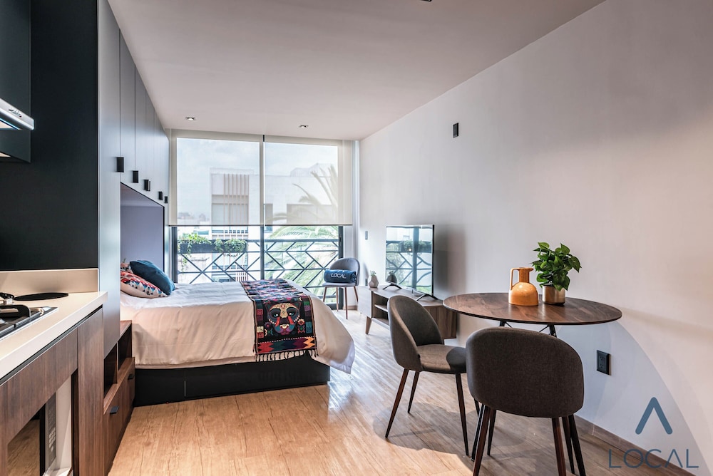 Deluxe Loft With Kitchenette & Balcony