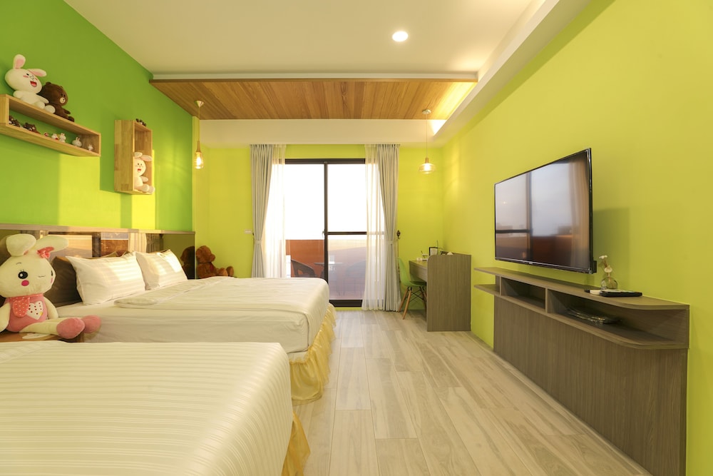 Signature Triple Room, Multiple Beds, Ocean View photo 1