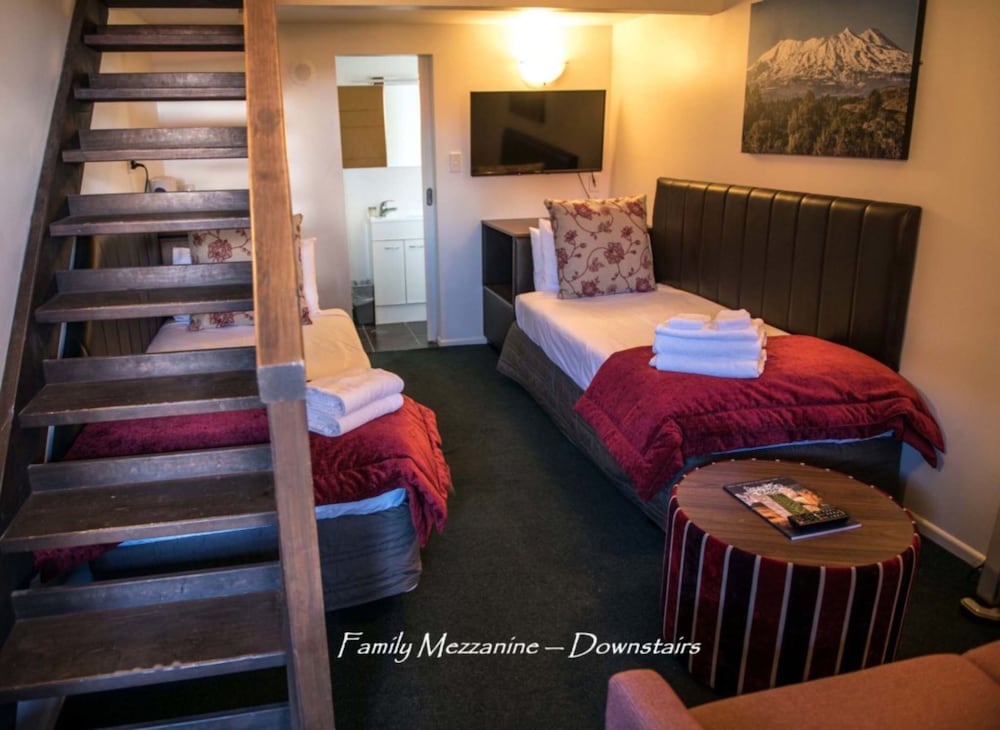 Family Mezzanine - Photo 2