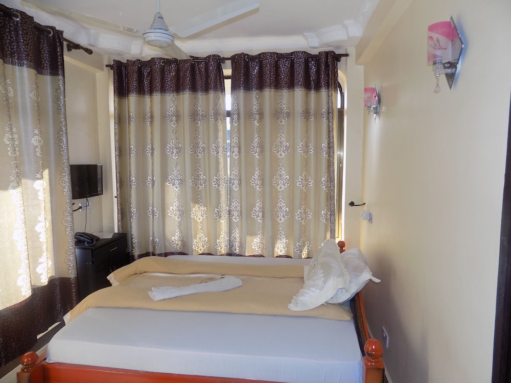 Basic Double Room