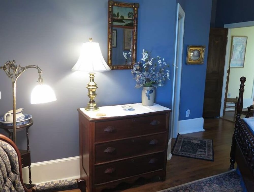 The Lincoln Room photo 2