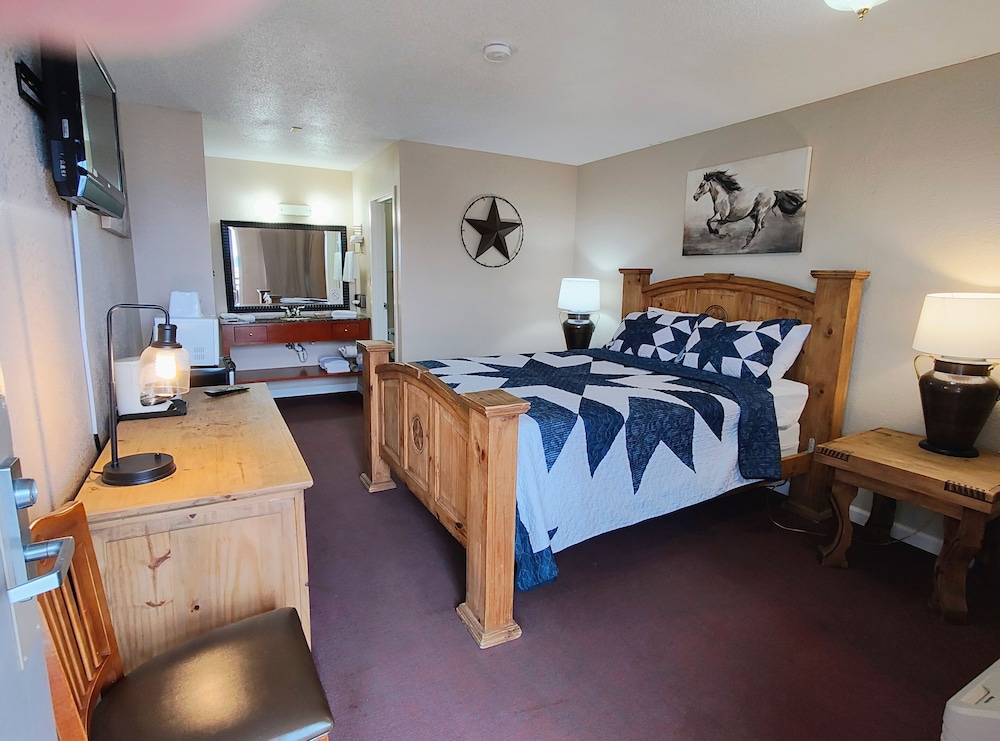Premium Room, 1 Queen Bed photo 2