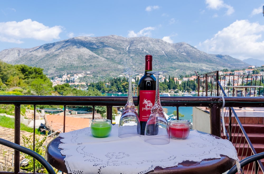 Double Room (Apartments & Rooms Mihajica- Double o)
