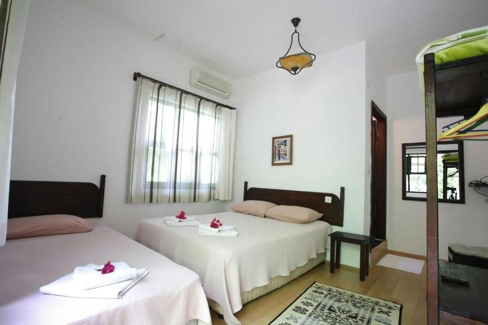 Standard Triple Room photo 1