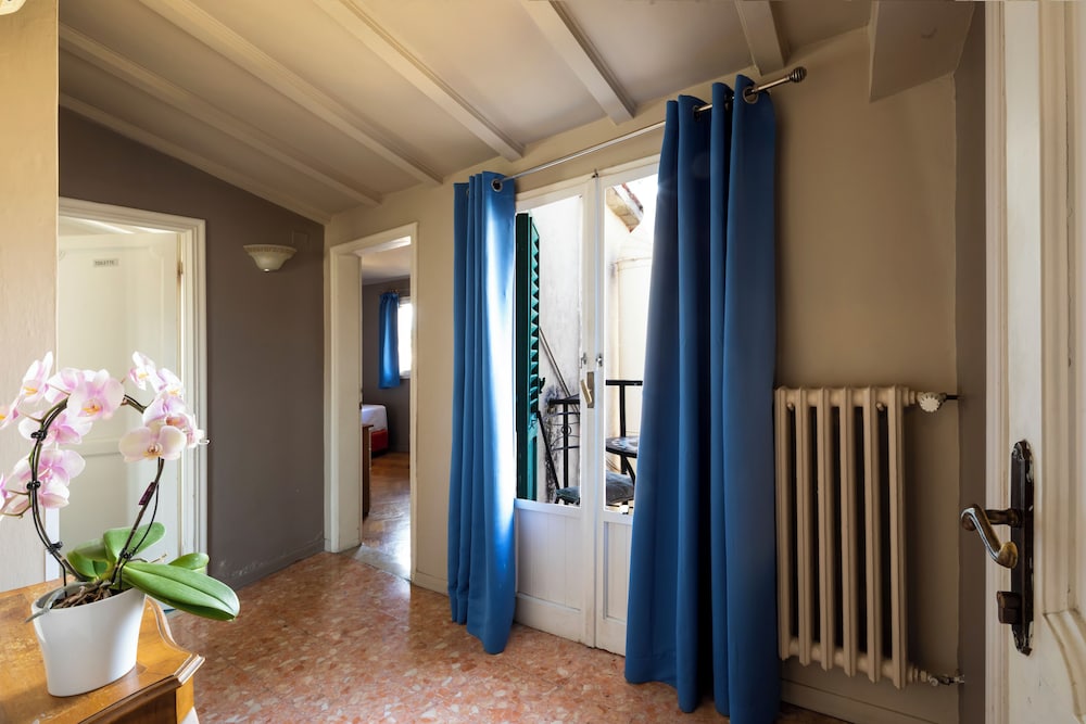 Superior Double Room, Balcony, City View photo 3