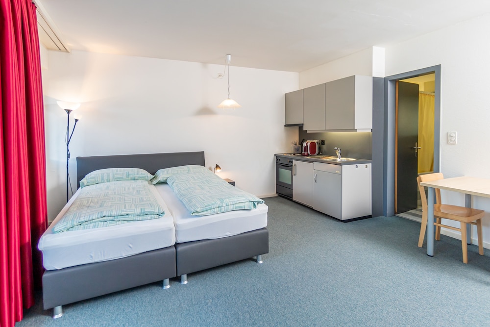Twin Room, Balcony (2 Adults) photo 2