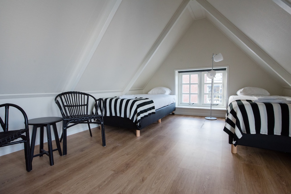 Standard Apartment, Multiple Beds, Balcony photo 1