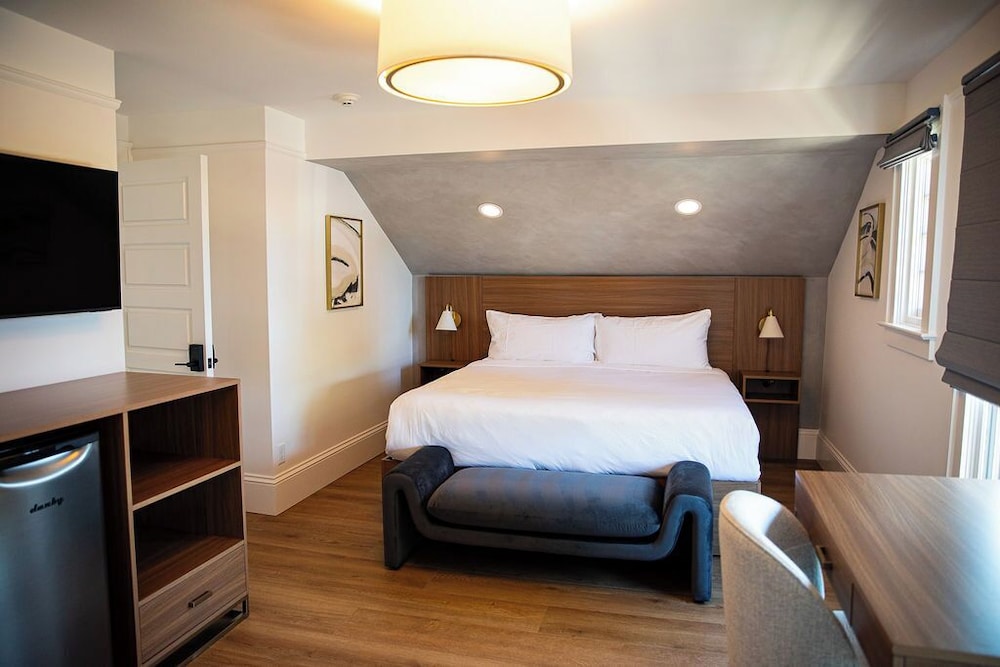 Superior Room, 1 King Bed