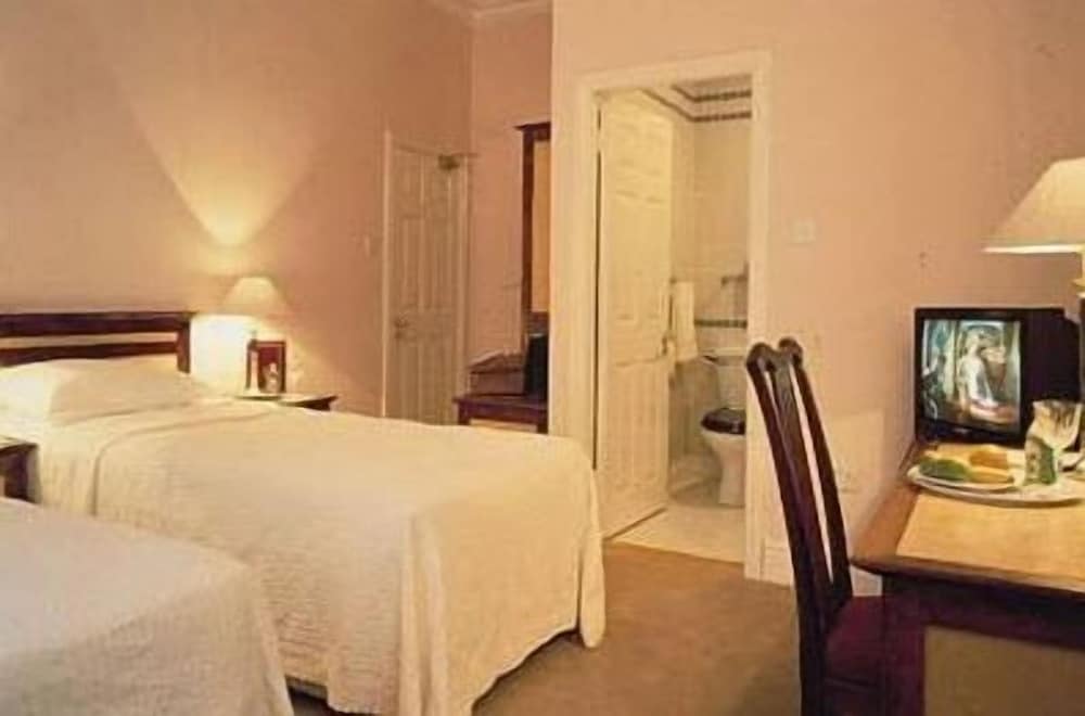 Classic Twin Room photo 2