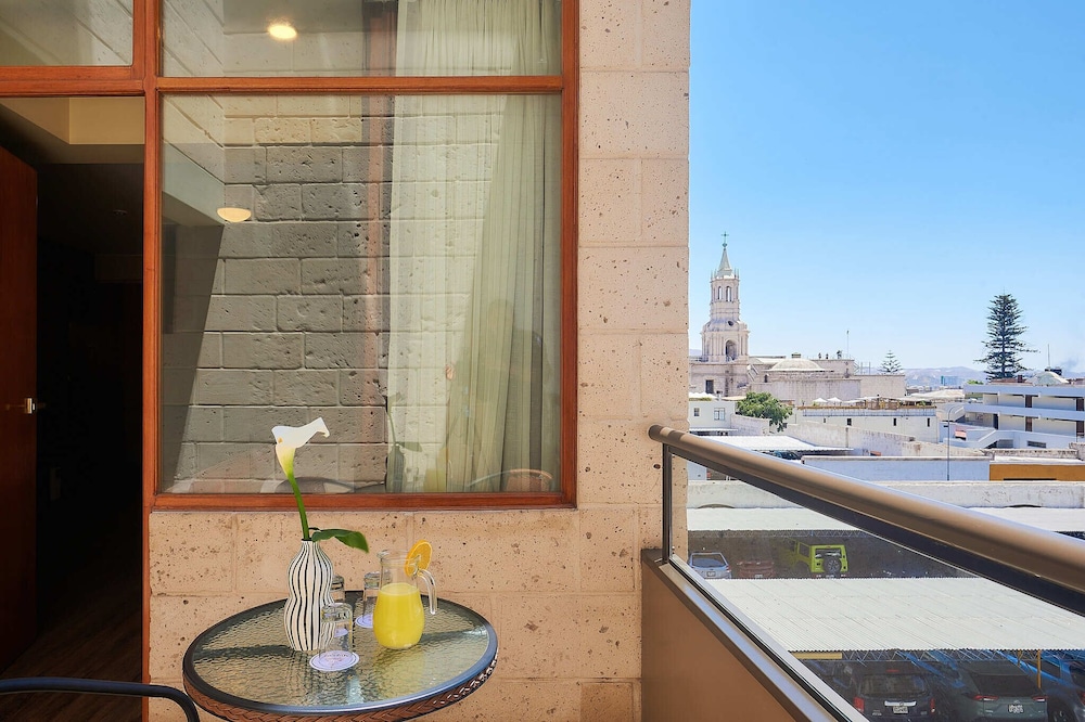 Deluxe Room, 2 Double Beds, Balcony, City View photo 2