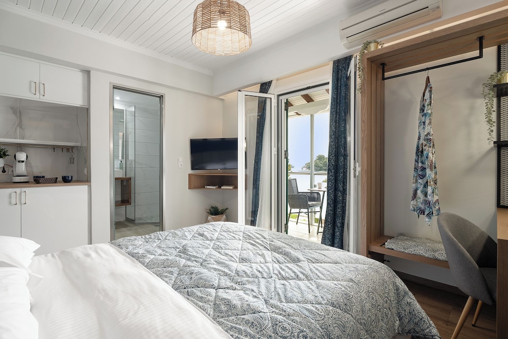 Superior Studio, Sea View photo 3