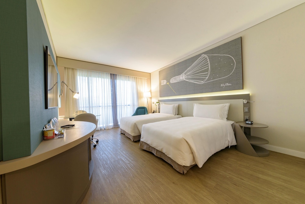 Room, 2 Twin Beds, Mobility Accessible