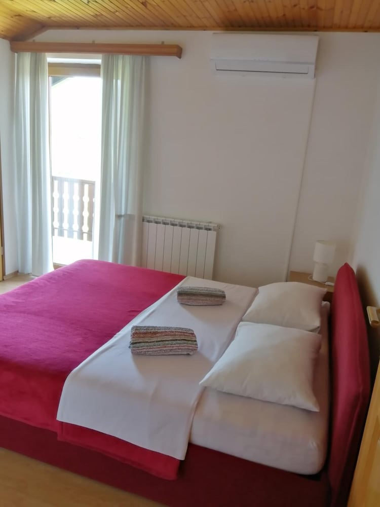 Double Room, Mountain View