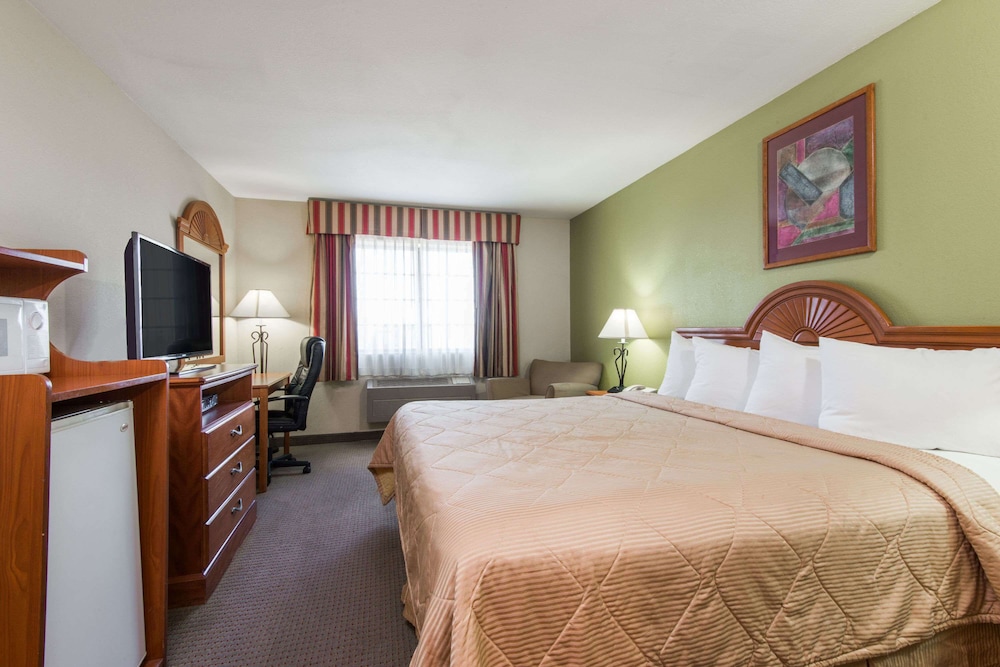 Room, 1 King Bed - Photo 1