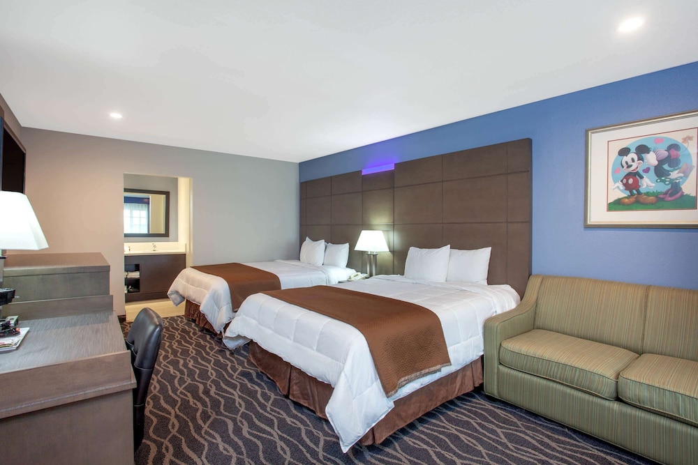 Room, Multiple Beds photo 2