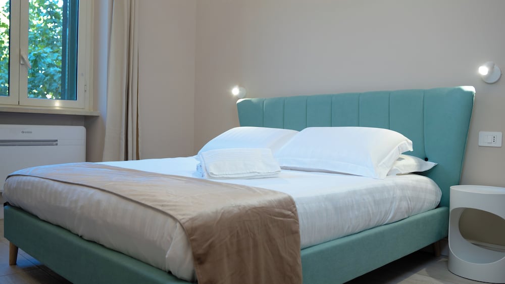 Deluxe Double or Twin Room, Non Smoking