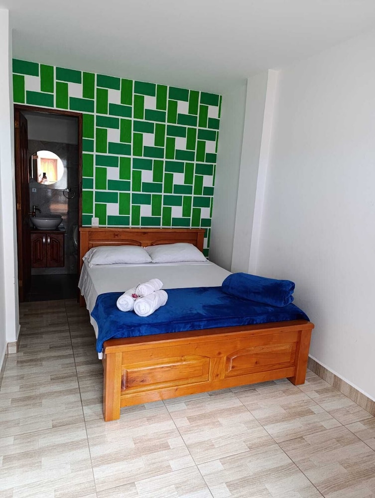 Basic Double Room, 1 Queen Bed, Non Smoking, Patio photo 3