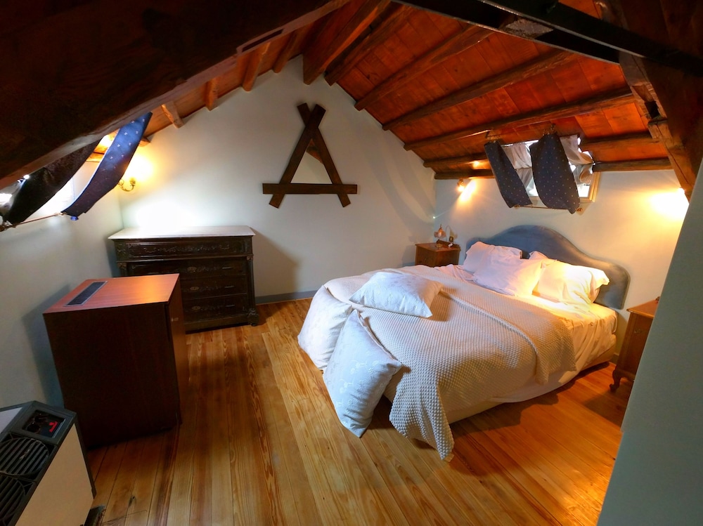 Mansion Attic Studio photo 2